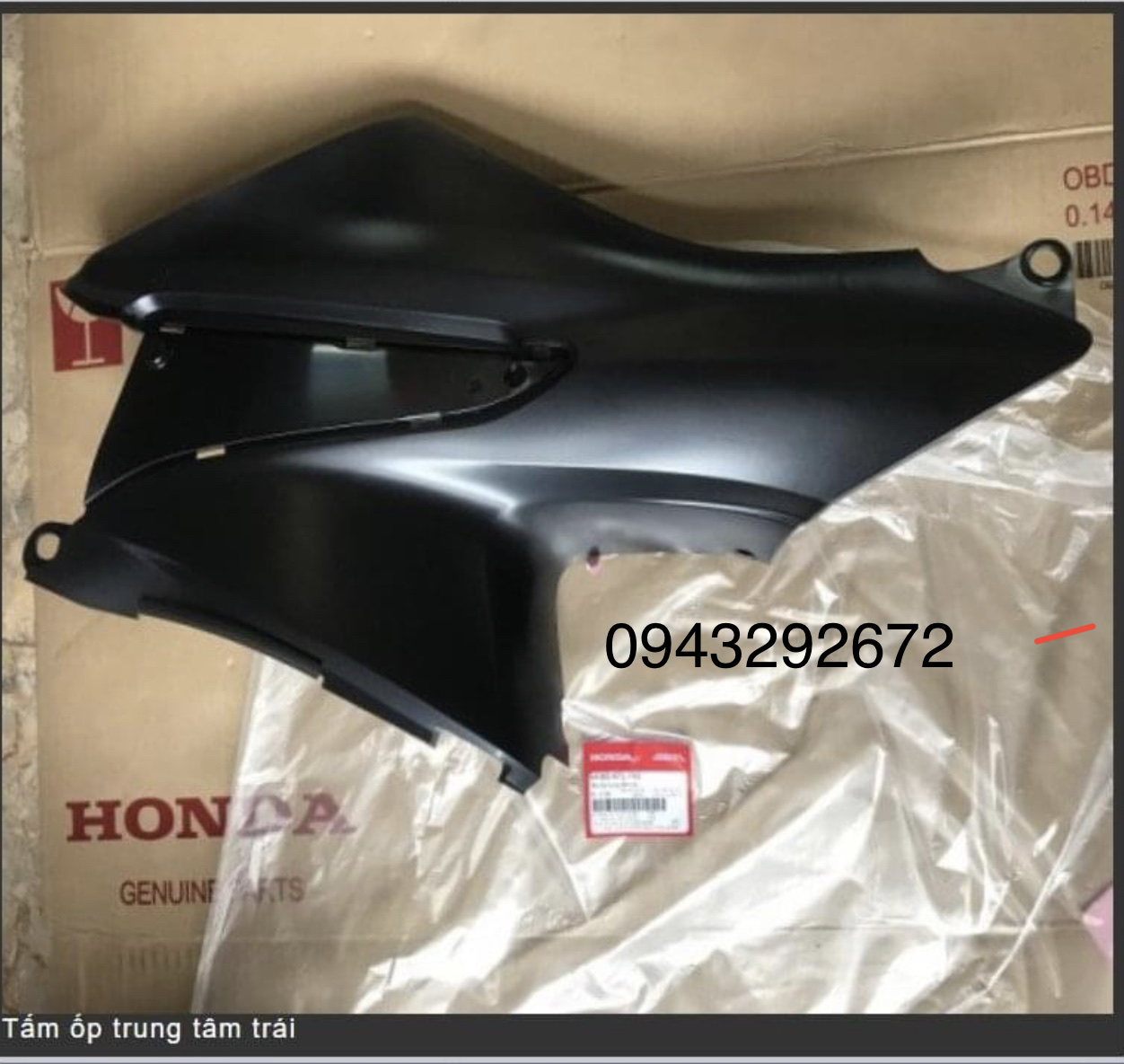 Ốp trung tâm trái rs 100, wave 100 honda