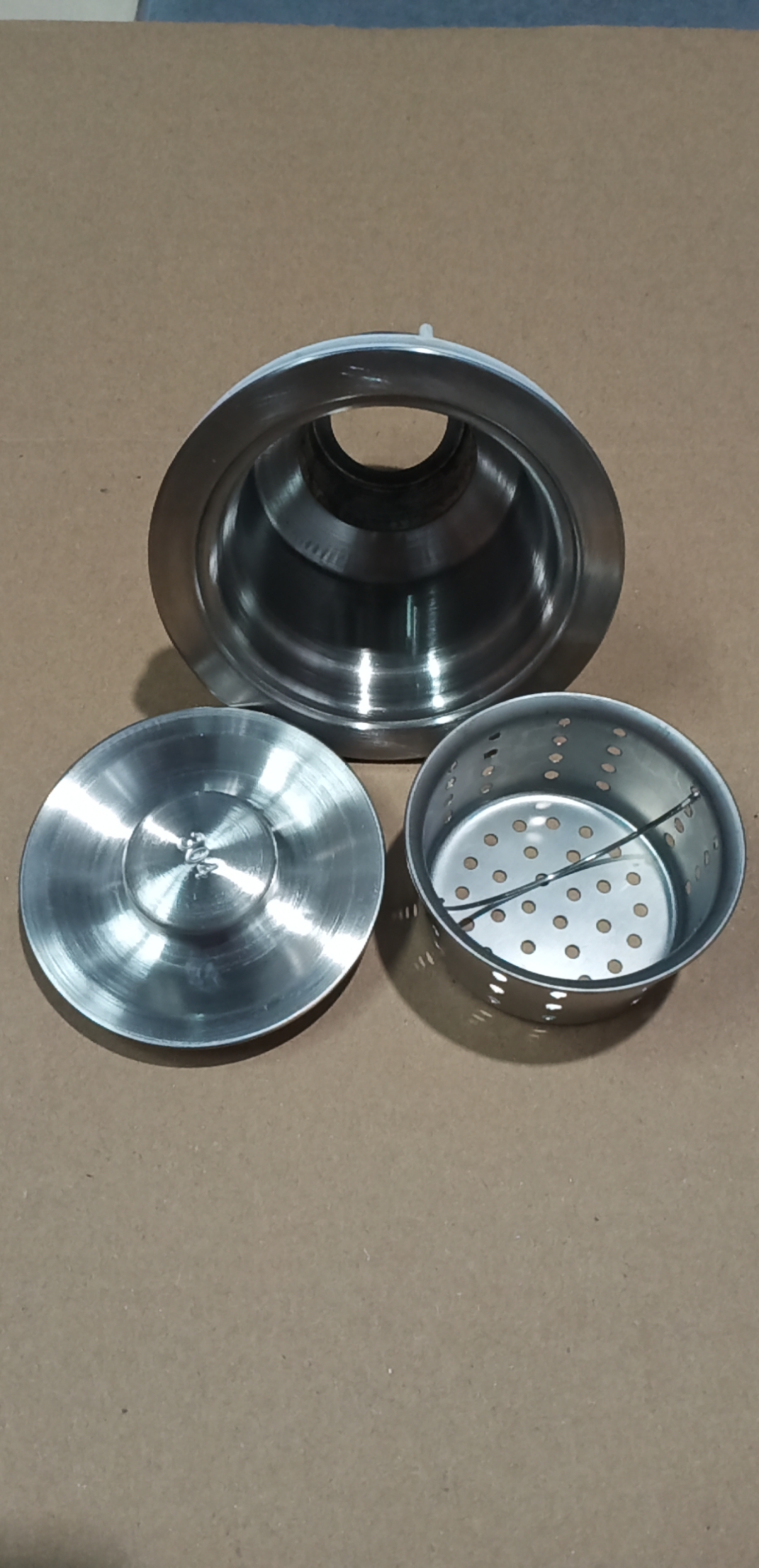 Bầu xi phông chậu rửa bát inox 304 - kích thước 140mm