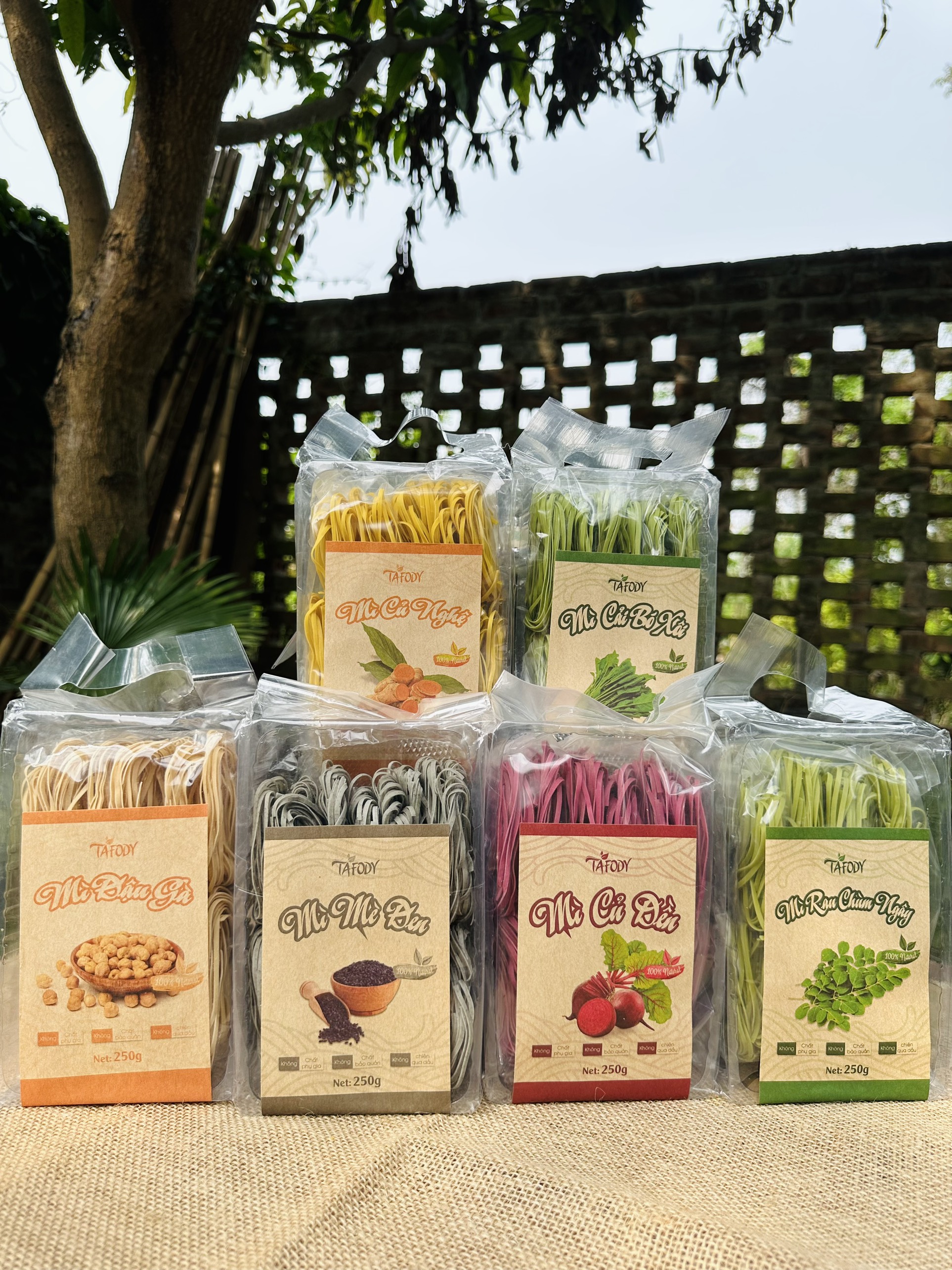 Mì Đậu Gà Hữu Cơ Ta Food Eat Clean Giảm Cân, Ăn Chay, Thực Dưỡng, Bổ Sung Vitamin, Chất Xơ, Dễ Tiêu Hóa Túi 250g