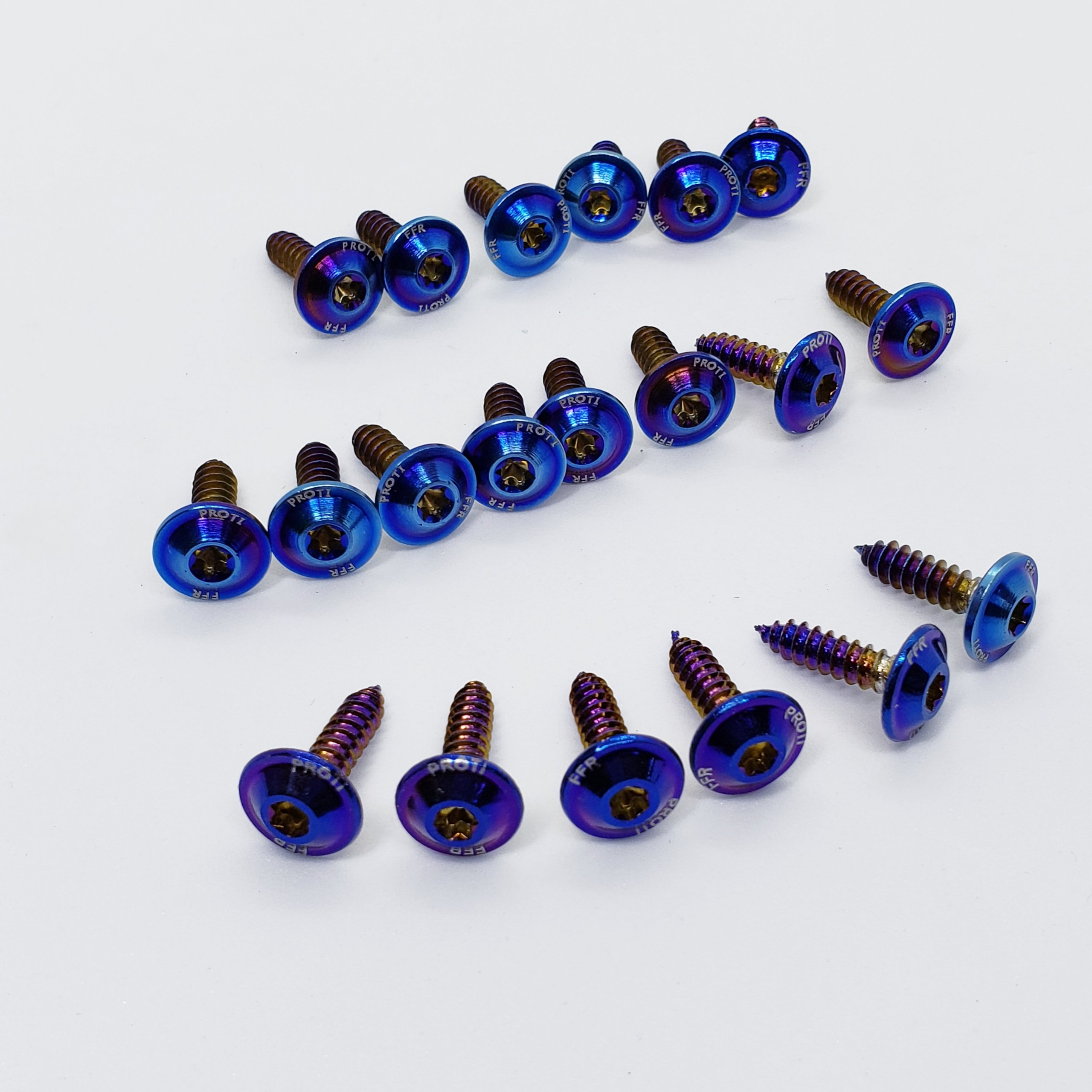 ốc dàn áo proti 5li18 xì titan xe sirius exciter, raider, sonic...inox 304 cao cấp (giá 20 ốc)