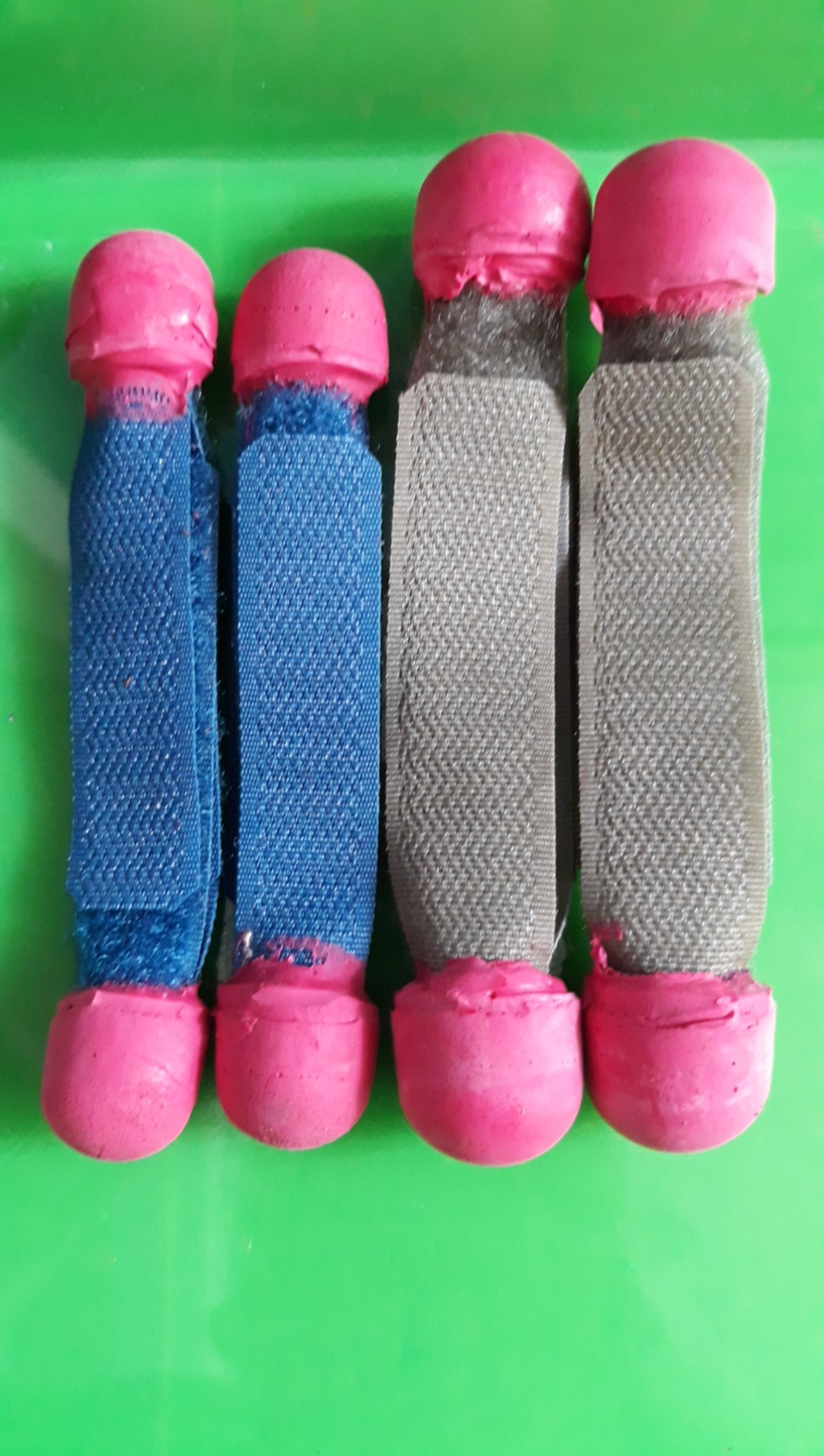 BỊT CHỐT CỰA GÀ TRE NÒI CAO SU 1 BỘ XỔ 2 CON GÀ