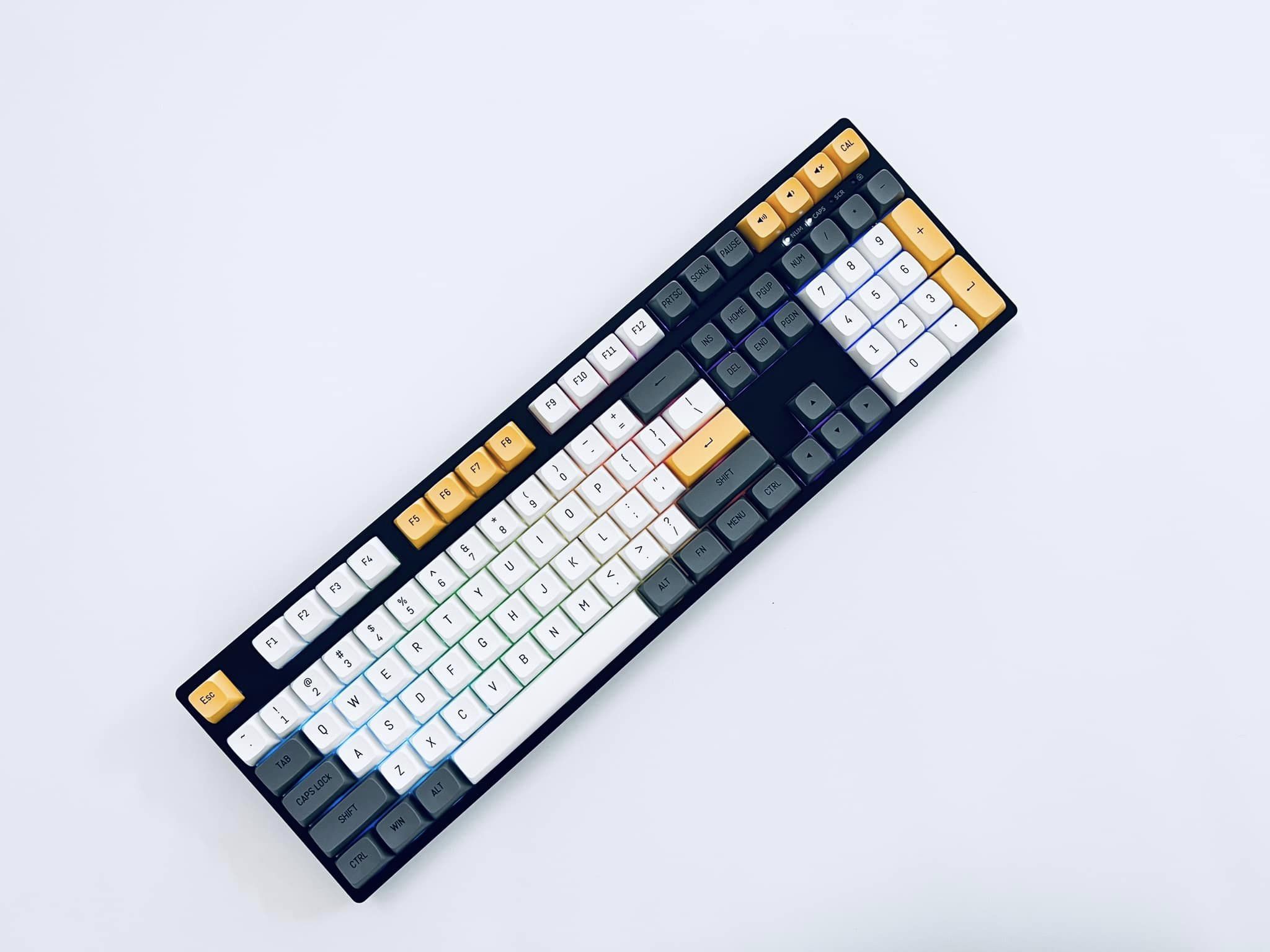 Bàn phím Cơ Fuhlen CK108s Fullszie TypeC Hotswap - chính hãng