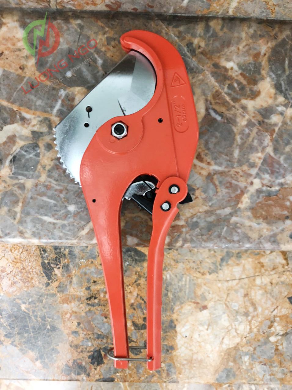Kéo cắt ống nhựa Asaki 63mm