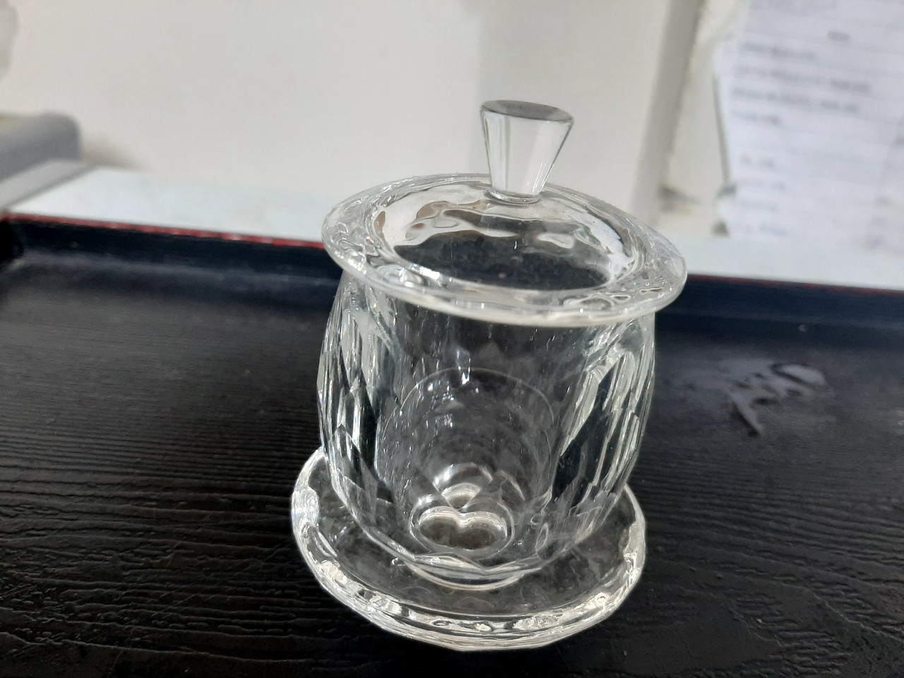 Ly nước thờ cúng phale