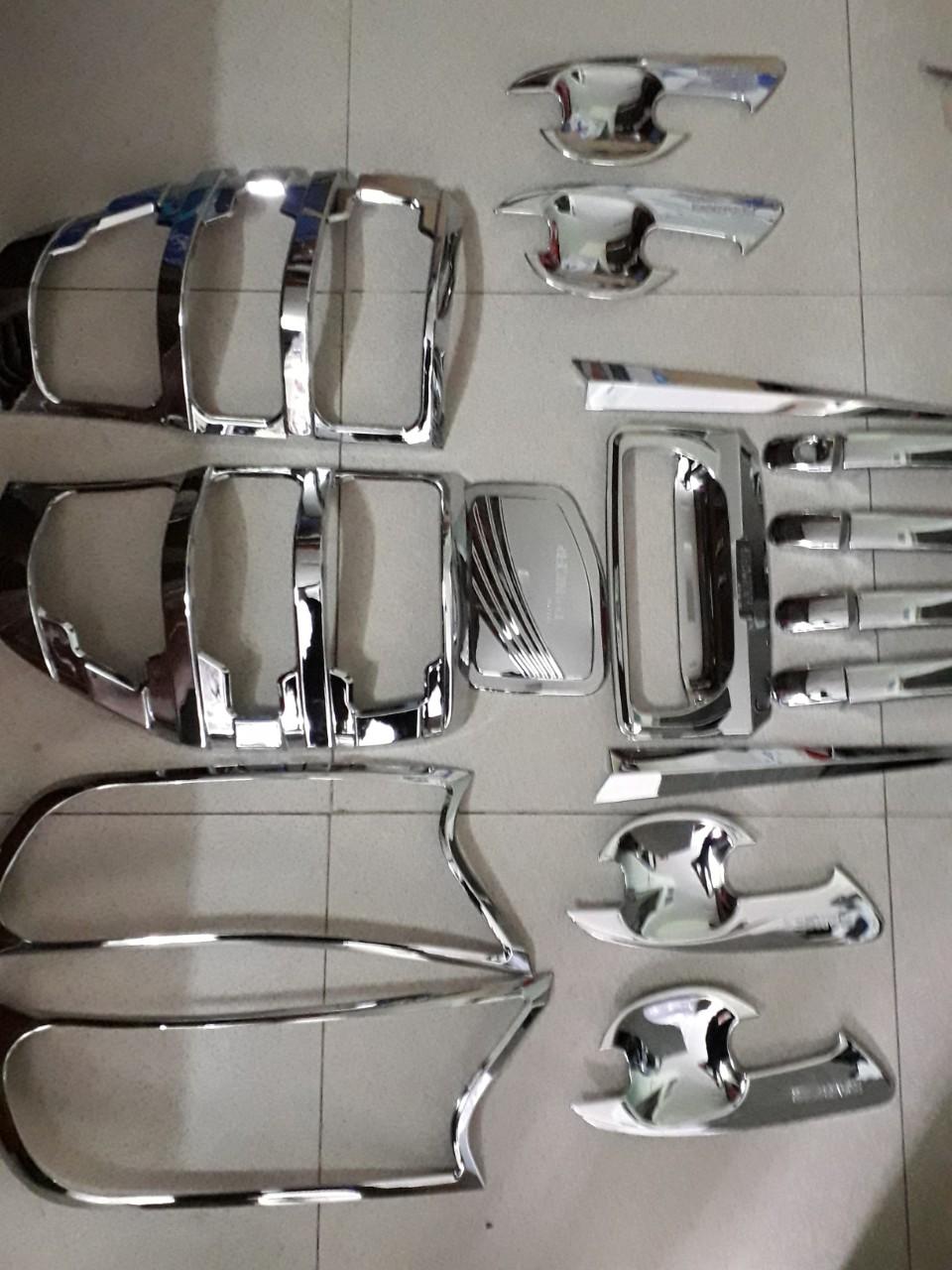 Bộ ốp tay nắm + hõm cửa + nắp xăng + hõm cốp full xe ranger 2016-2019