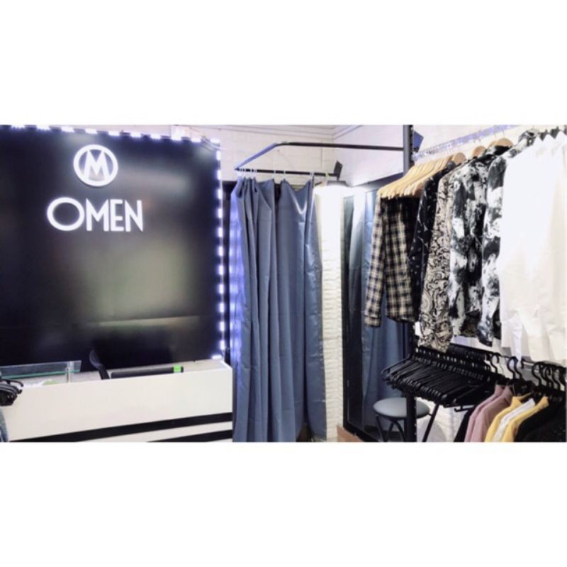 Khung treo rèm thử đồ hình vuông - phòng thay đồ shop thời trang