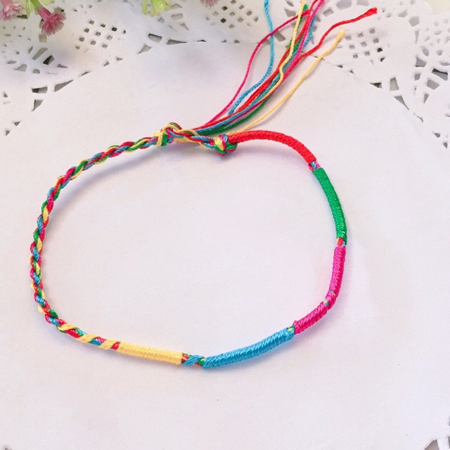 Vòng chân thổ cẩm