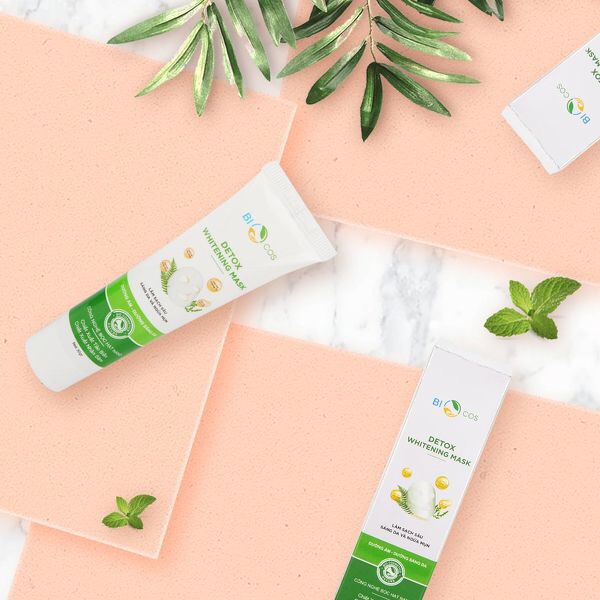 Mặt nạ thải độc Biocos Detox Whitening Mask