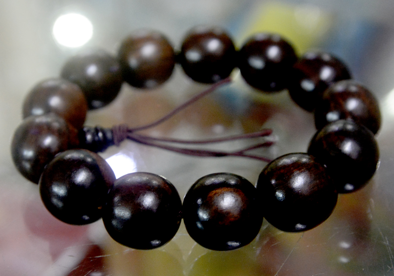 Vòng tay chuỗi gỗ mun sọc đen-nhiều cỡ ly