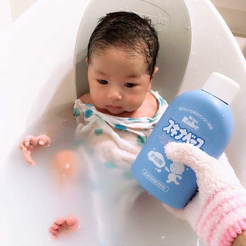 Sữa tắm trị rôm sảy Skina Babe