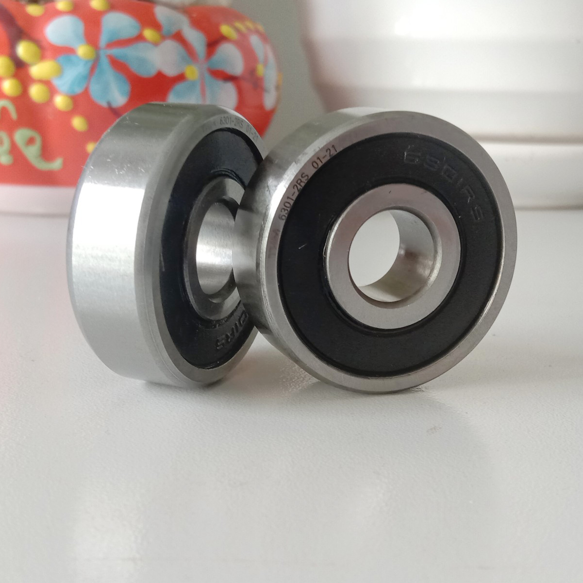 Vòng Bi (Bạc đạn) trục 12mm [phi 12] Model 6301 2RS nắp Cao Su Chắn nước chắn bụi dùng cho bánh xe máy Honda Dream Future, Yamaha Jupiter Surius, Suzuki