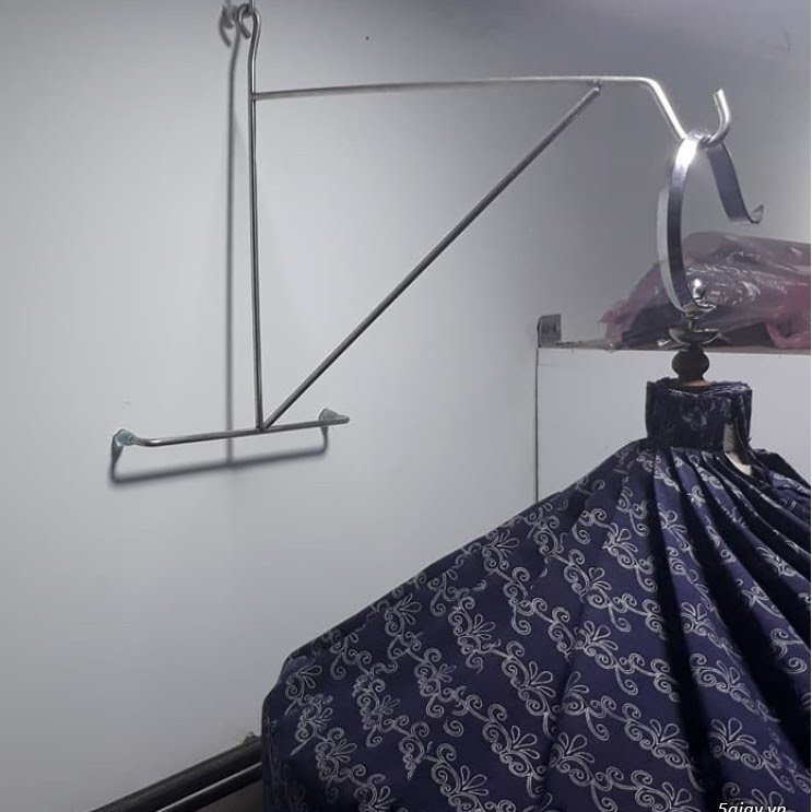 8 móc treo inox trơn . Salary Porch 8 móc treo inox trơn cho khuyên yến, chòe đất bóng, chắc chắn dùng treo lồng, treo vật dụng gia đình tiện lợi, gọn gàng. Tặng vít lở treo móc trị giá 32k