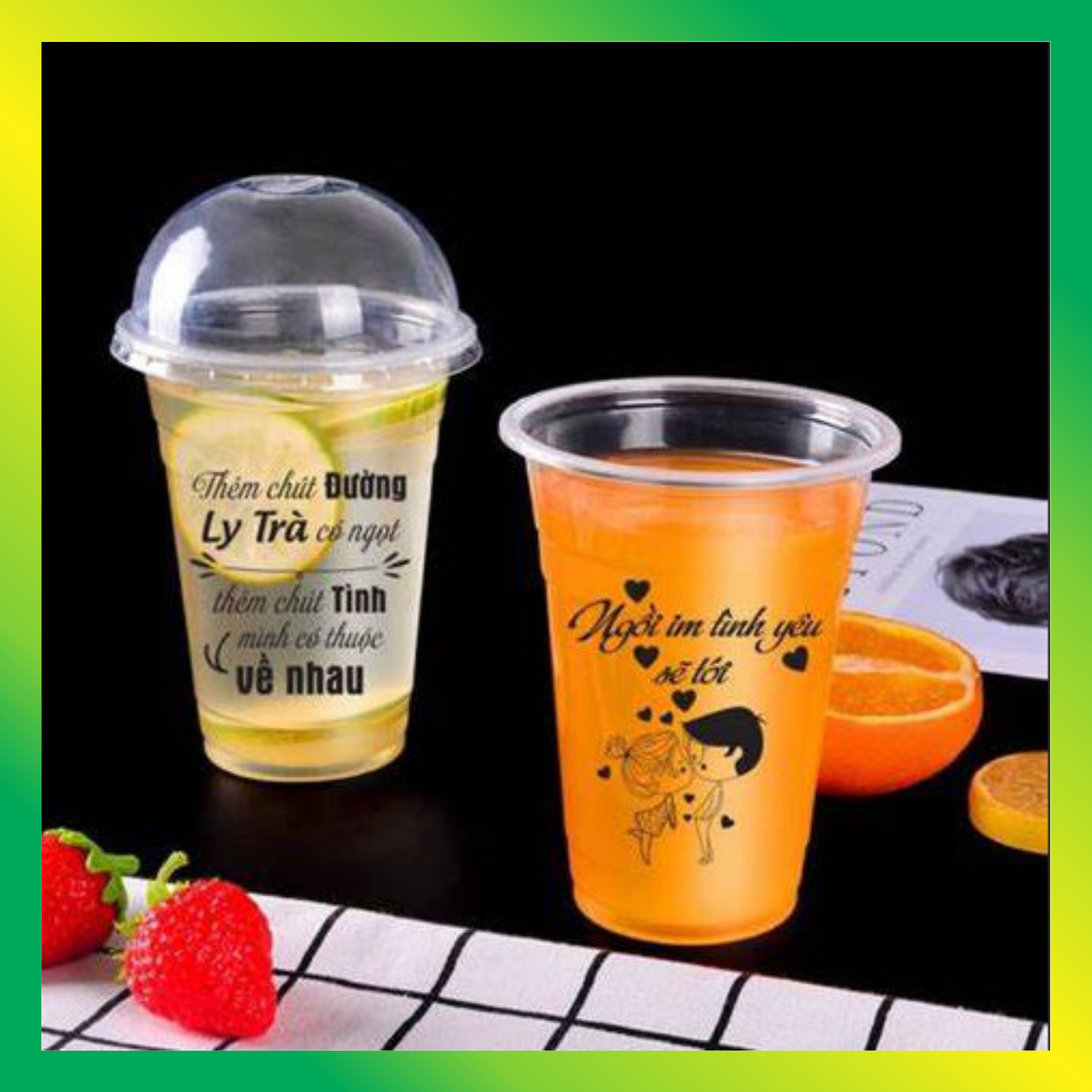 50 cái ly nhựa 700ml kèm nắp cầu