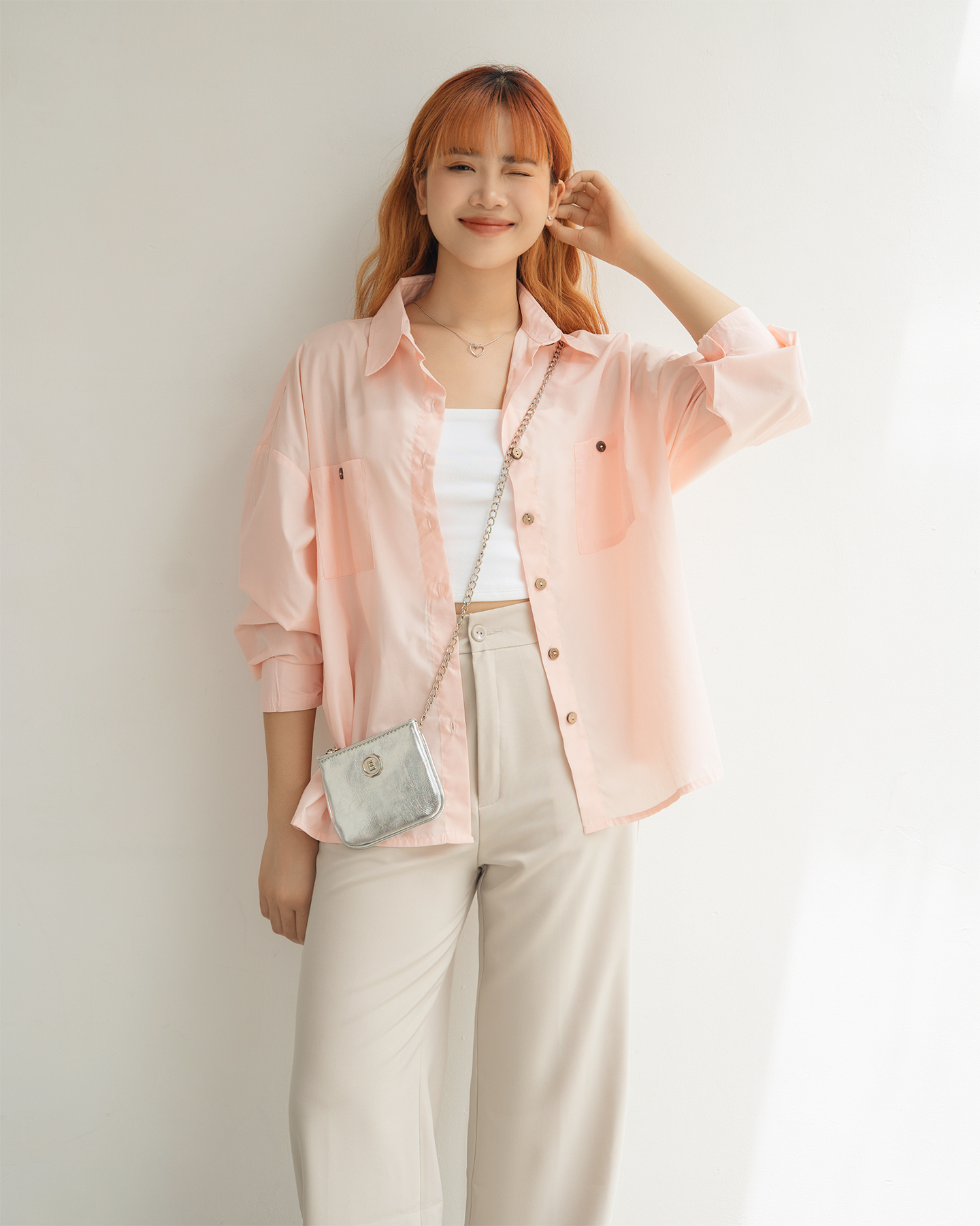 Áo sơ mi thô lụa onesize 2 túi cúc gỗ Button Shirt - by ufo.thebasic