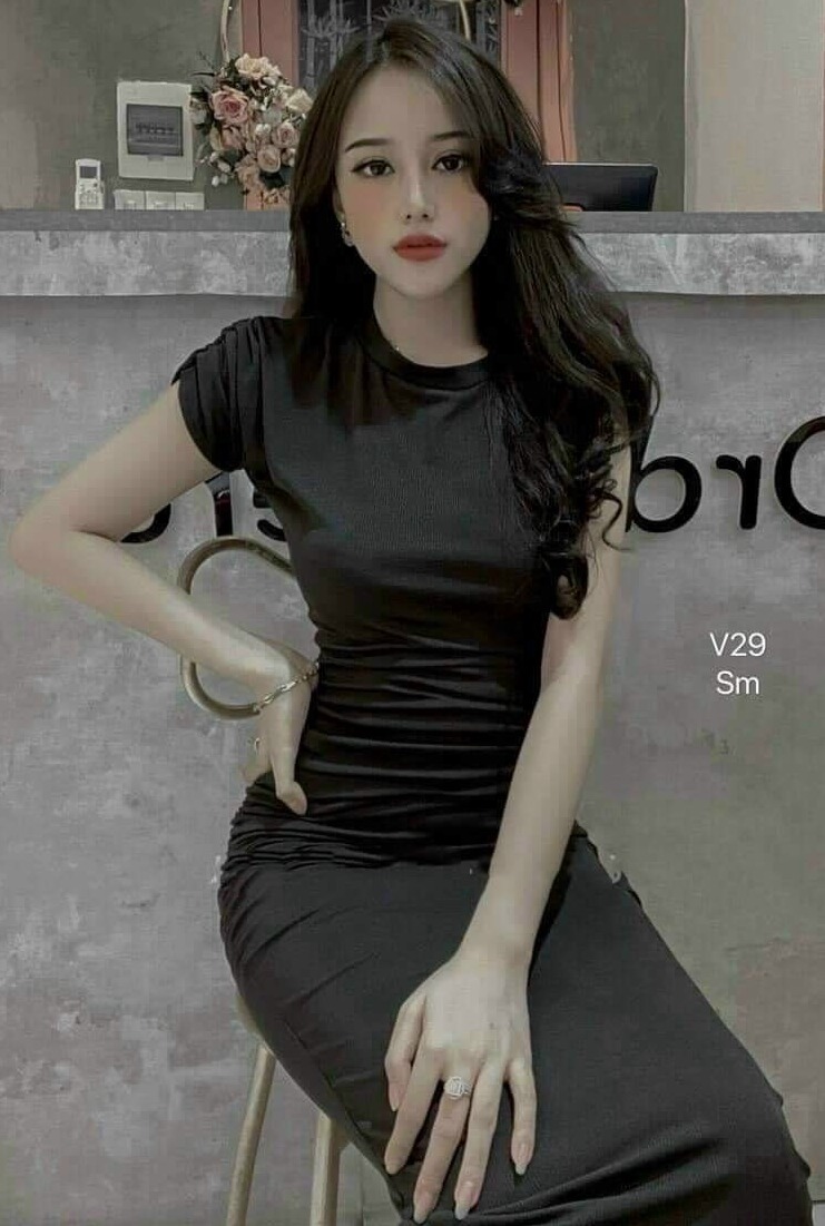 [HCM]Đầm body tà dài nhún sườn xịn sò ba màu ( màu đỏ màu đen và màu be )