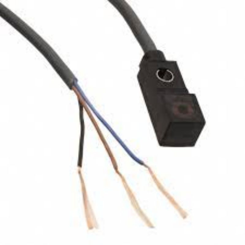 Cảm biến tiệm cận omron e2s- w23 1m