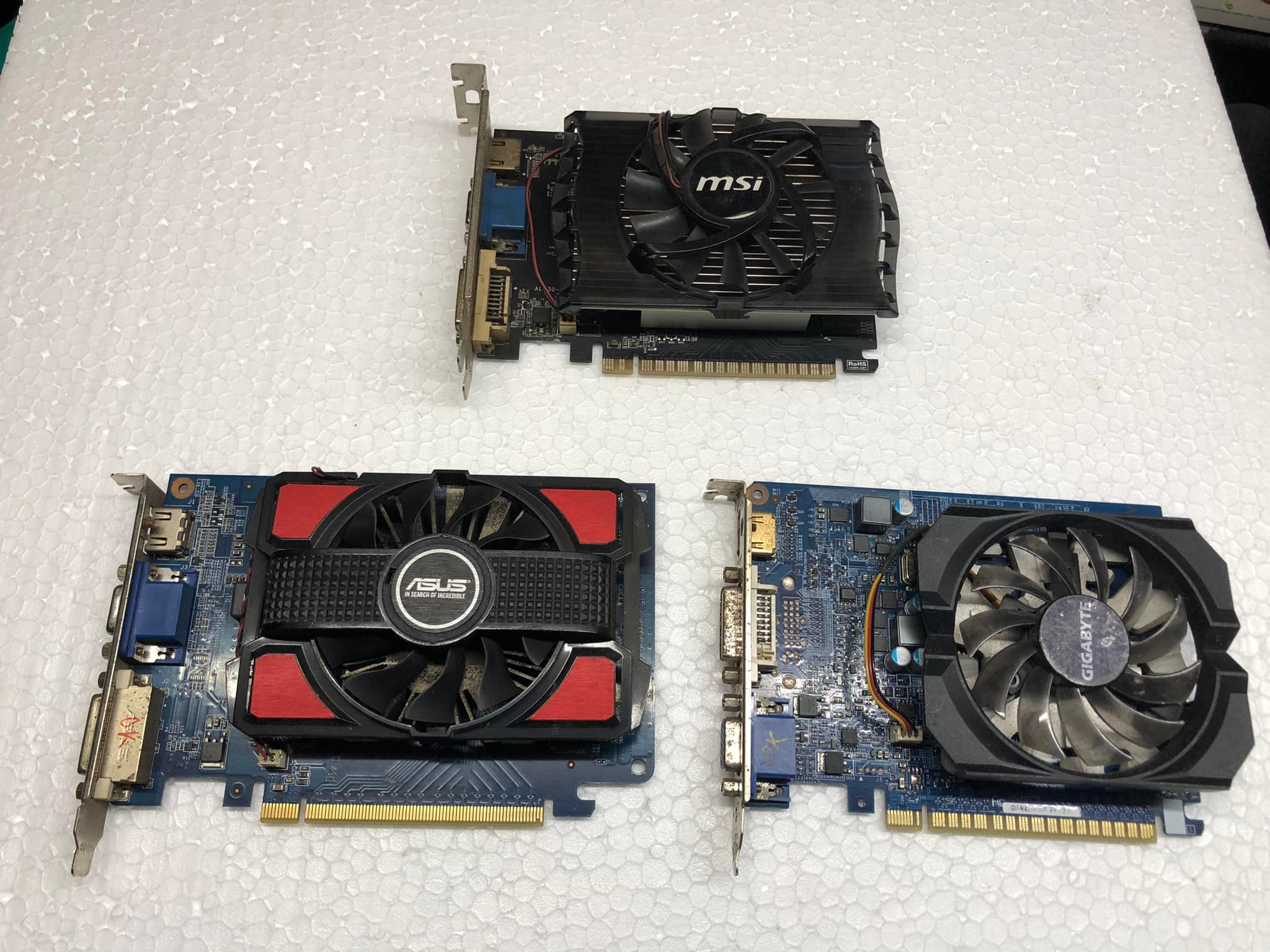 Card màn hình vga giga asus 420 2g ddr3 đã test kĩ