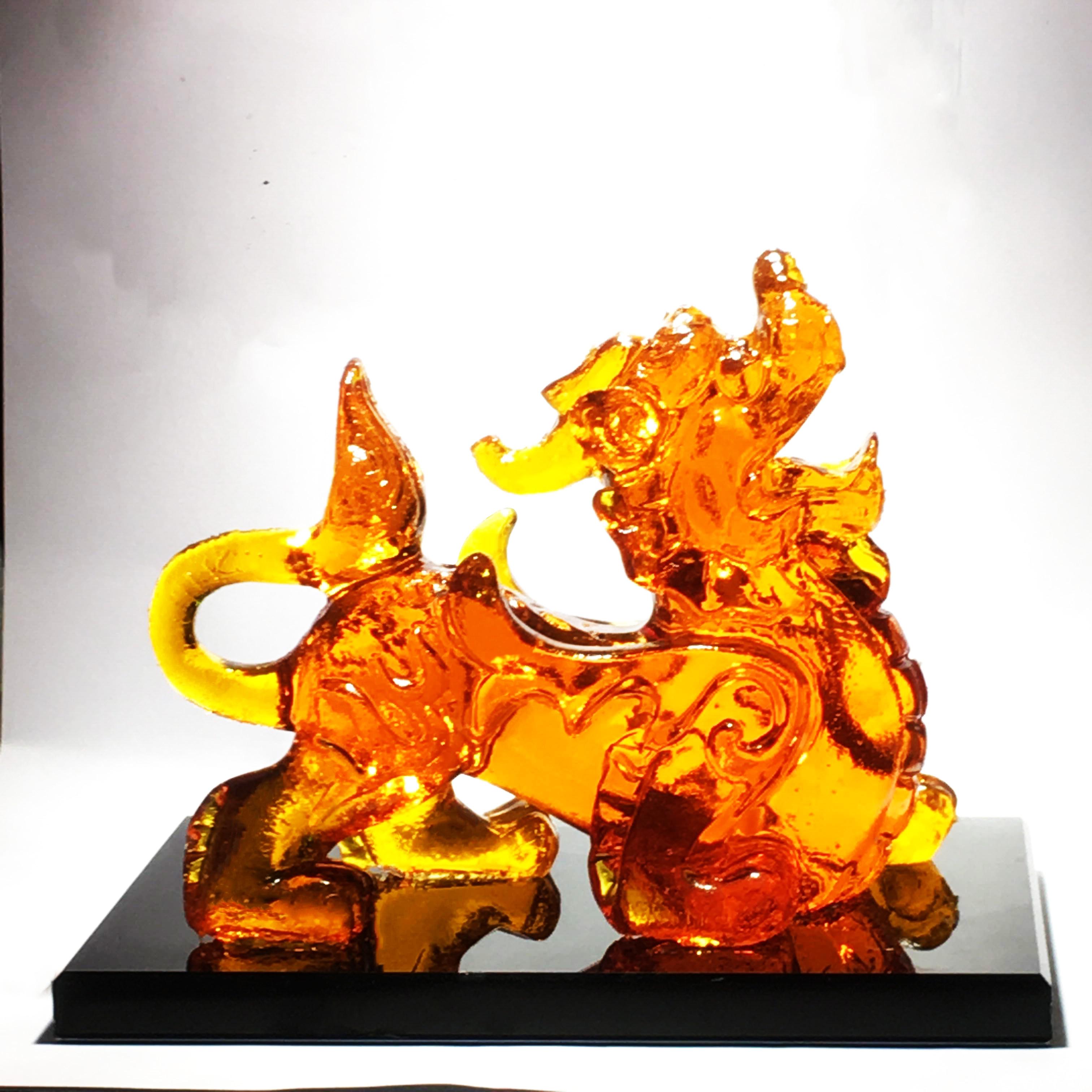 Tượng tỳ hưu hổ phách zize trung  đẹp