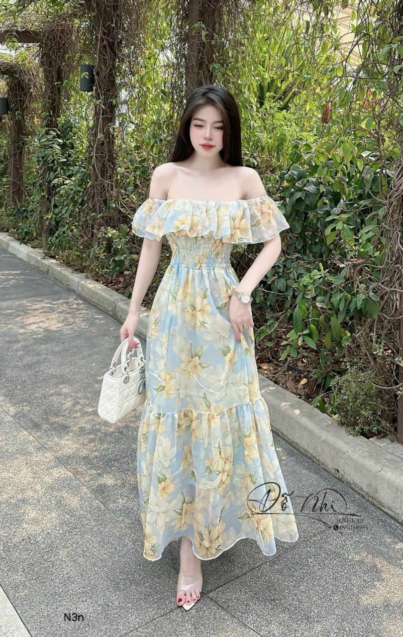 Đầm hoa mặc đi du lịch thời trang chất voan cao cấp thiết kế trễ vai phối bèo có mút chạy moocking ôm eo váy maxi dáng xoè