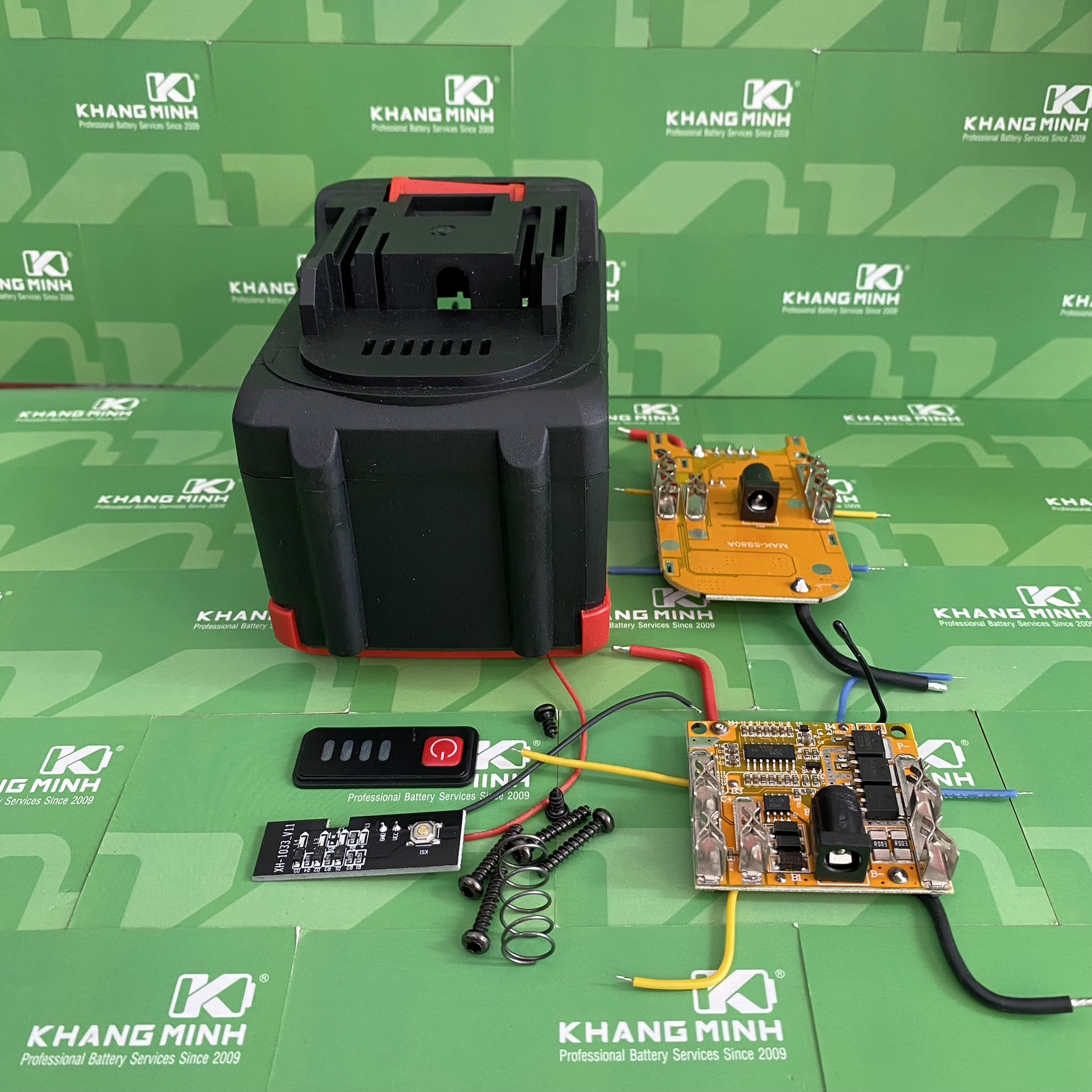 Vỏ mạch pin Makita 18V - 21V 5S - 3P adaptor Led new lắp được 15 cell 18650