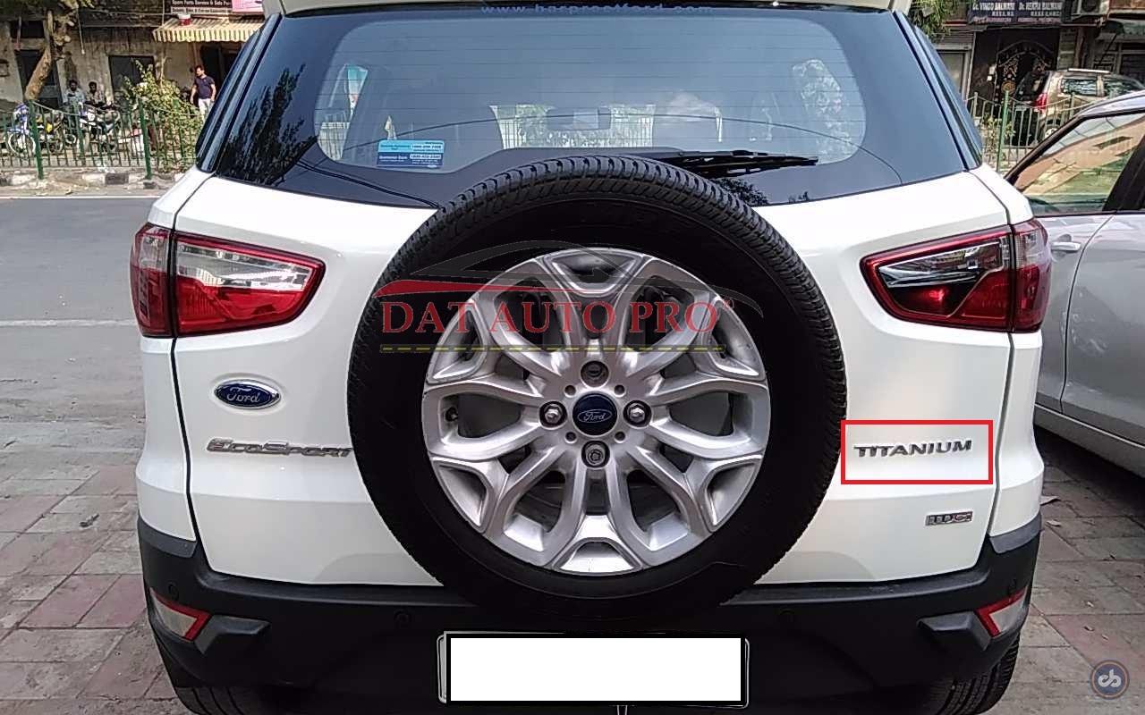 Tem 3D KIM LOẠI TITANIUM trang trí xe oto.