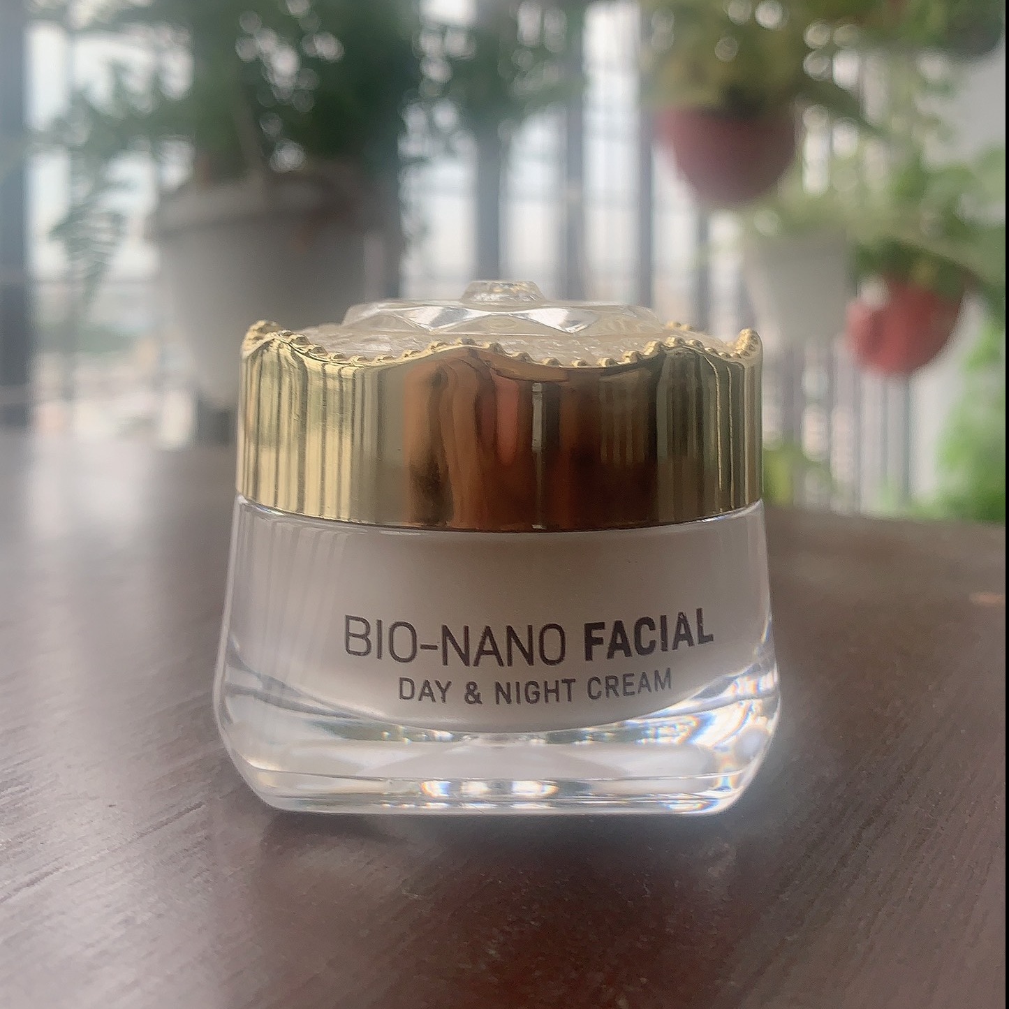 Kem trắng da mờ thâm sạm bio-nano ngày & đêm shelink