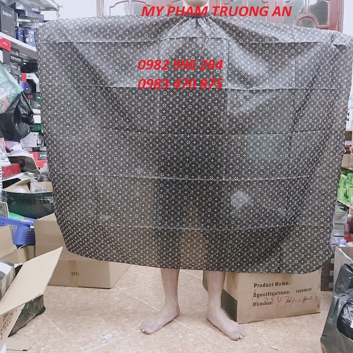 Khăn choàng cắt tóc logo LV Louis Vuitton