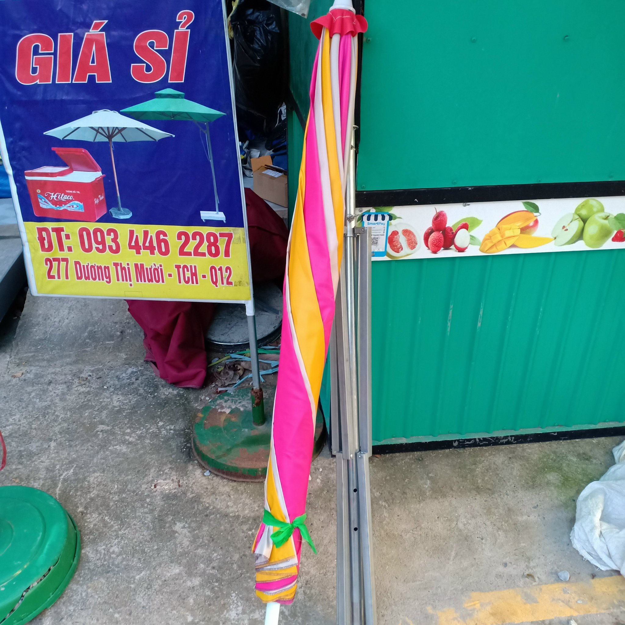 [HCM]Dù che nắng ngoài trời dù vải lớn đường kính 2 mét 4 kèm đế dù xếp như hình