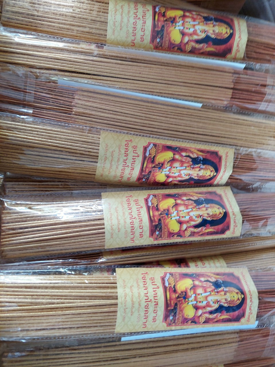 Nhang thần tài xoắn tài lộc thái lan