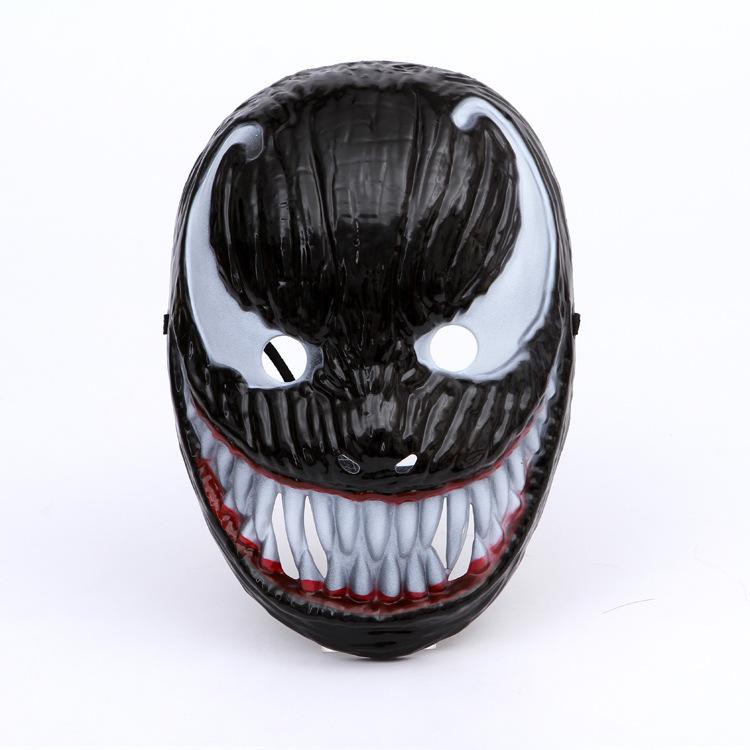 Hãy cùng theo dõi hình ảnh chiếc Mặt Nạ Venom siêu đẹp và thật chân thực này! Chúng tôi đã dành nhiều thời gian để chế tác chiếc mặt nạ này với màu sắc tươi sáng, họa tiết chi tiết và thiết kế độc đáo. Đảm bảo bạn sẽ không thể rời mắt khỏi nó!