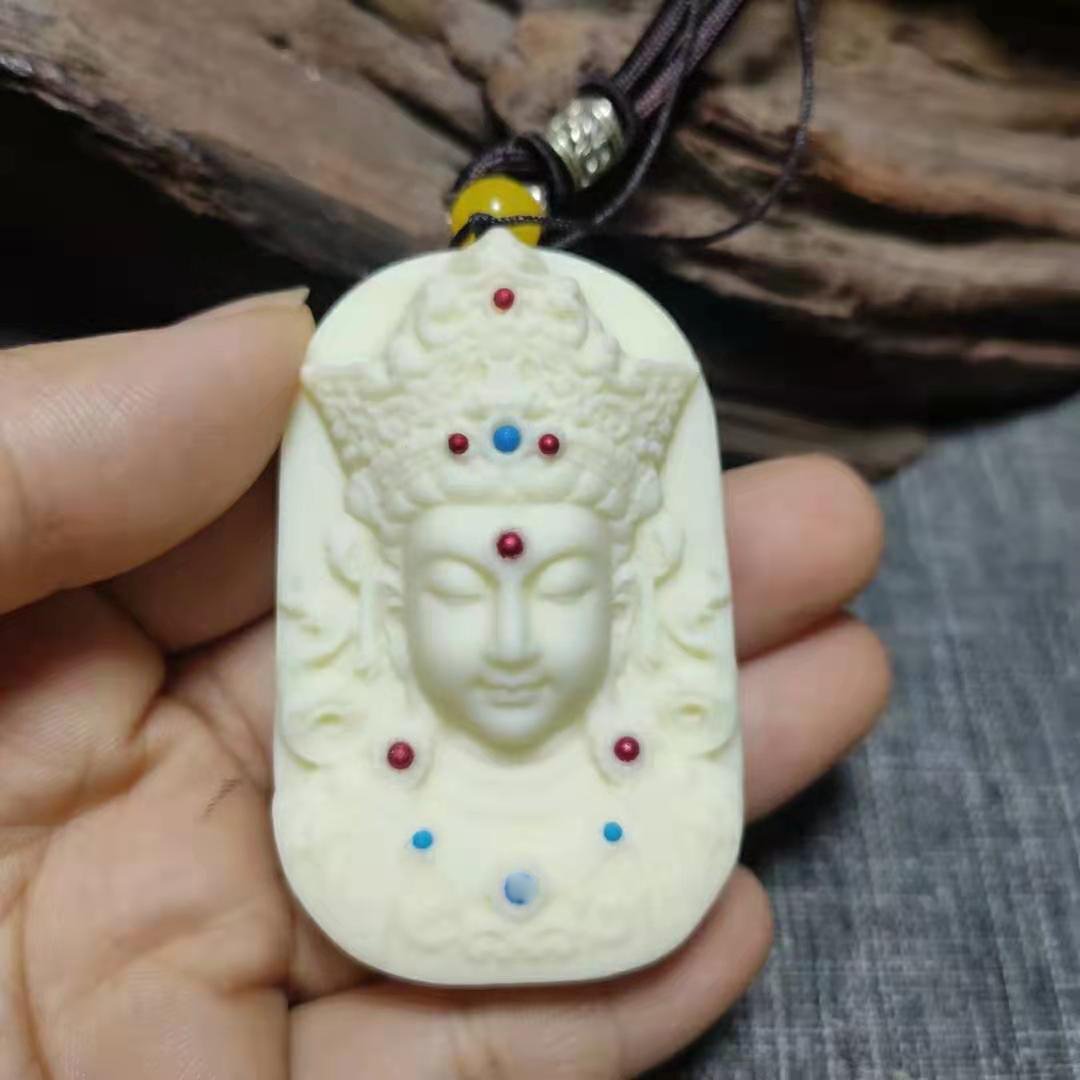Dây chuyền Phật Quan Âm đính đá bằng quả ngà - MN01