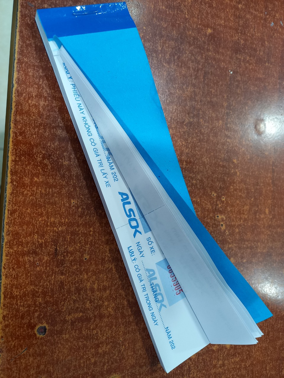 Combo100 cuốn vé giữ xe gắn máy