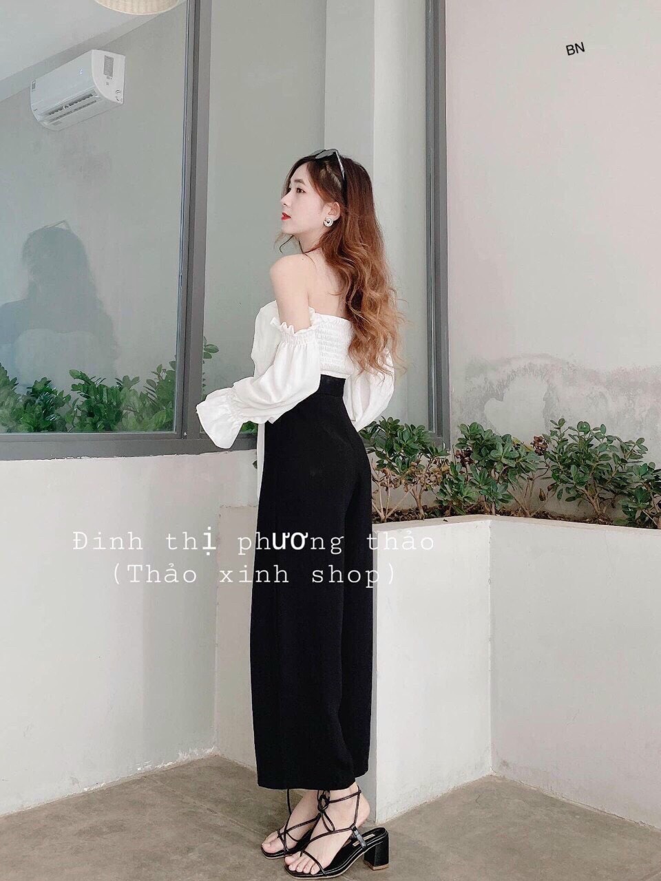 SÉT BỘ QUẦN DÀI ỐNG RỘNG PHỐI ÁO TAY DÀI TRỄ VAI CÓ NƠ CỰC XINH XẮN, CHẤT DÀY MỊN, SANG CHẢNH , TTMTB
