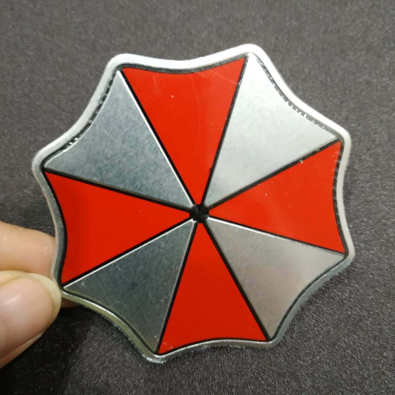 Tem nhôm dán xe Umbrella tám cạnh - bát giác 8cm