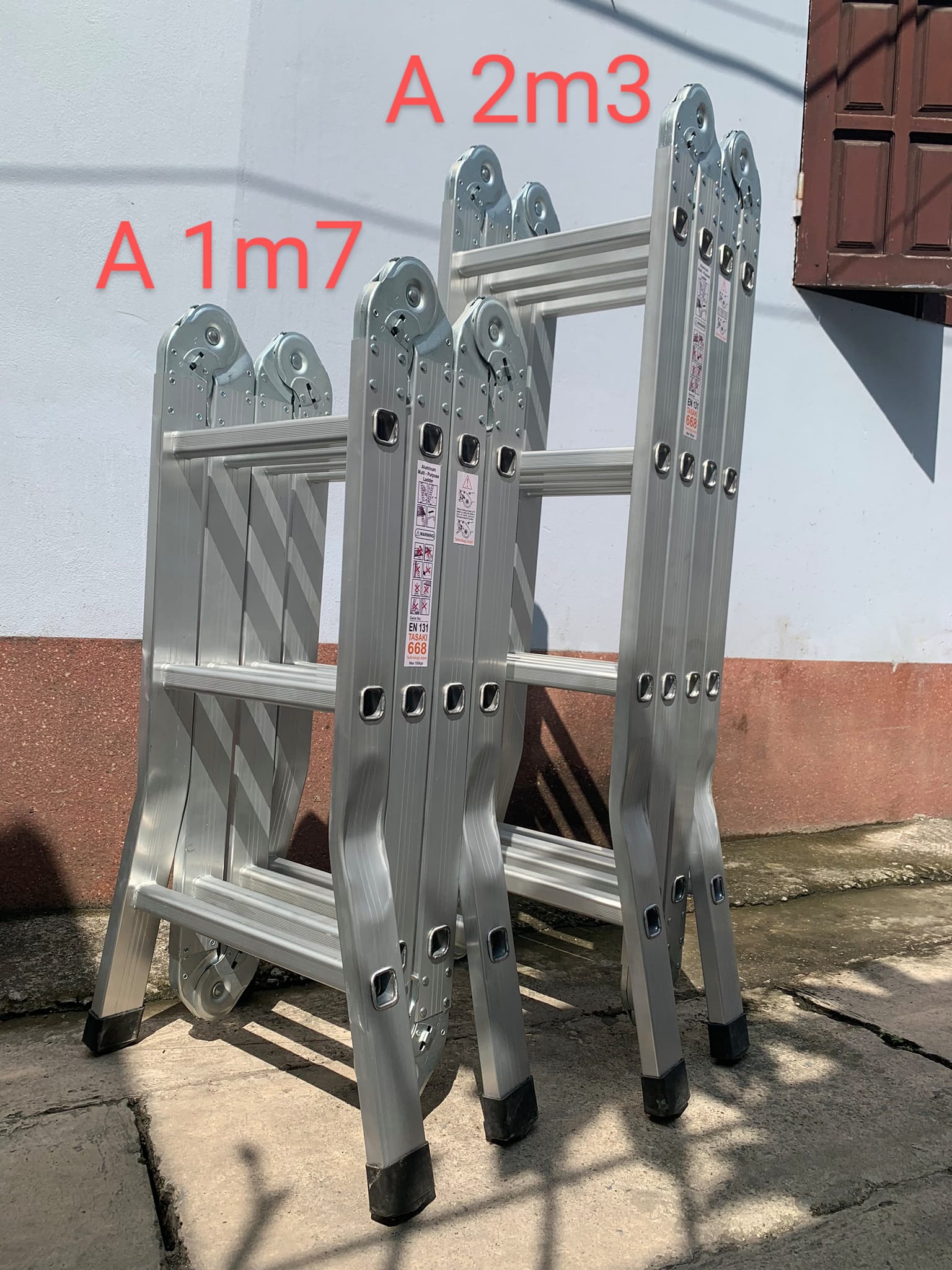 Thang nhôm đa năng, thang gấp 4 đoạn khóa nhỏ 3m7
