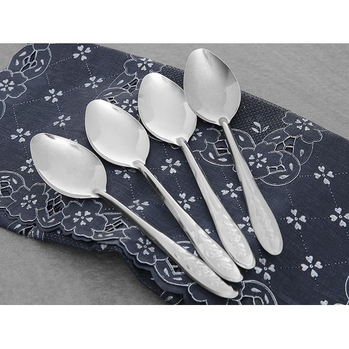 Muỗng ăn cơm bông hồng cán dài 18cm