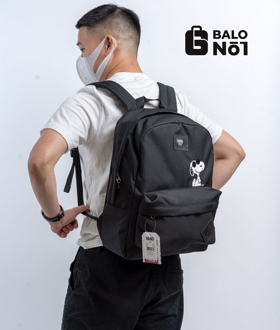 [Sale Khủng] Balo Thời Trang Vans Snoopy Peanuts – Black Kích thước: 32cm x 42cm x 12cm.