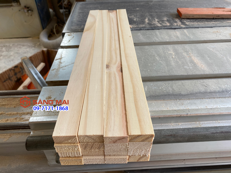 [MS99] Combo 10 thanh gỗ thông 3cm x 1,5cm x dài 50cm + láng mịn 4 mặt
