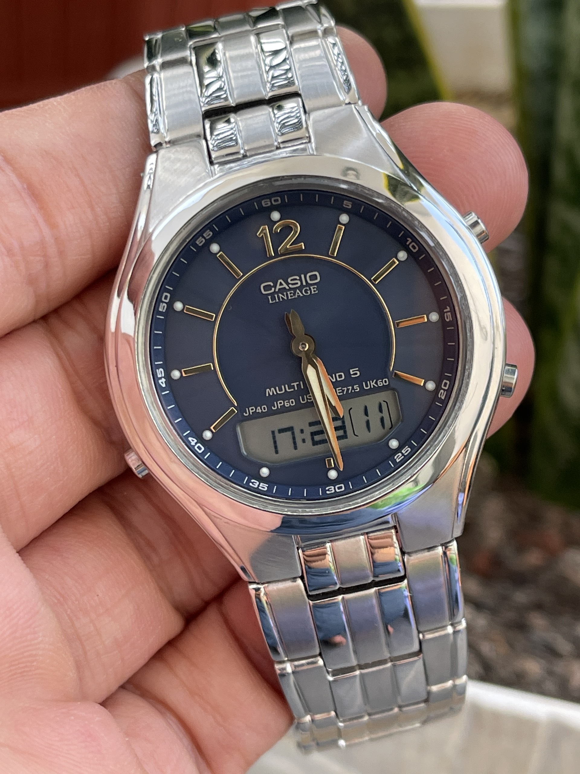 Đồng hồ nam casio lcw-m200 pin solar hàng si
