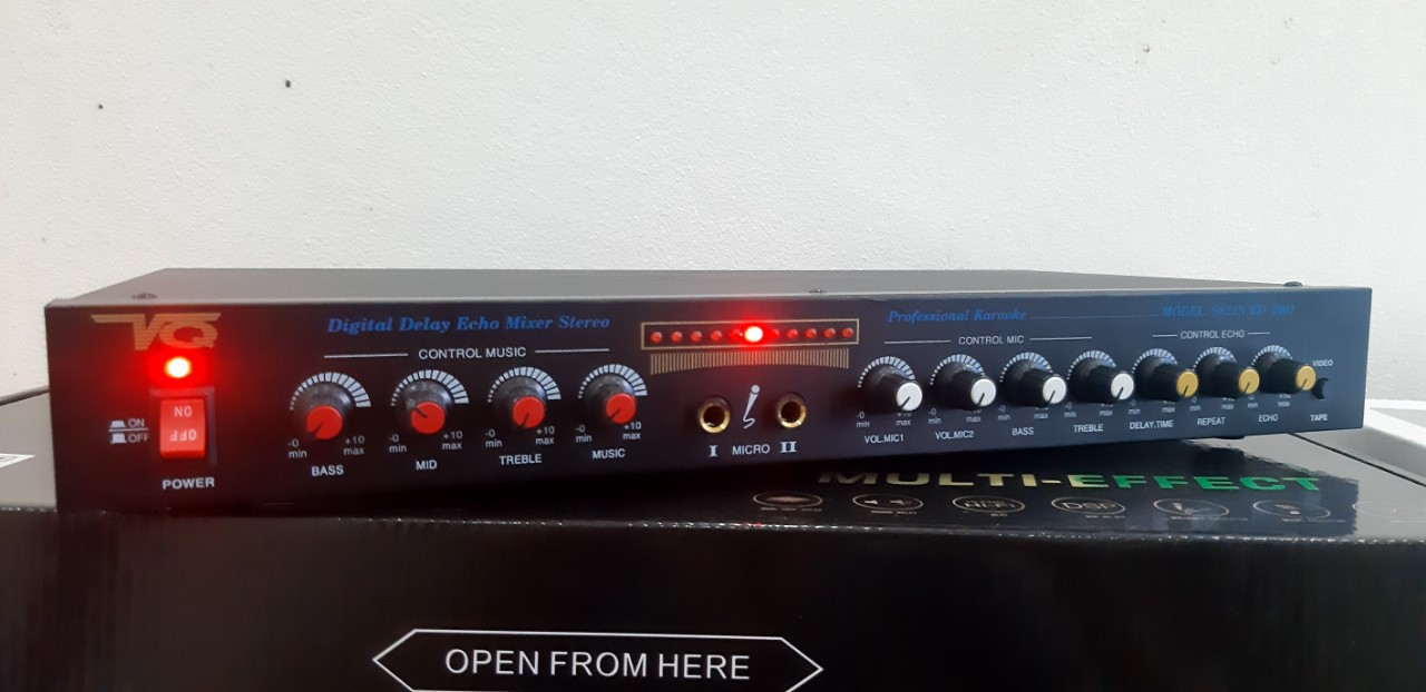 Vang cơ mixer karaoke Vinh Quang mẫu mới chống hú cực tốt