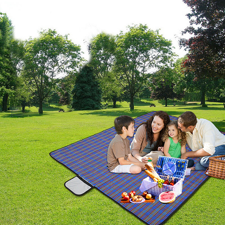 Thảm trải dã ngoại picnic du lịch đi phượt, thảm trải sàn ngủ văn phòng gấp gọn đa năng không tấm nước, kích thước 180cm x 150cm bhl1238 (có video và ảnh thật )