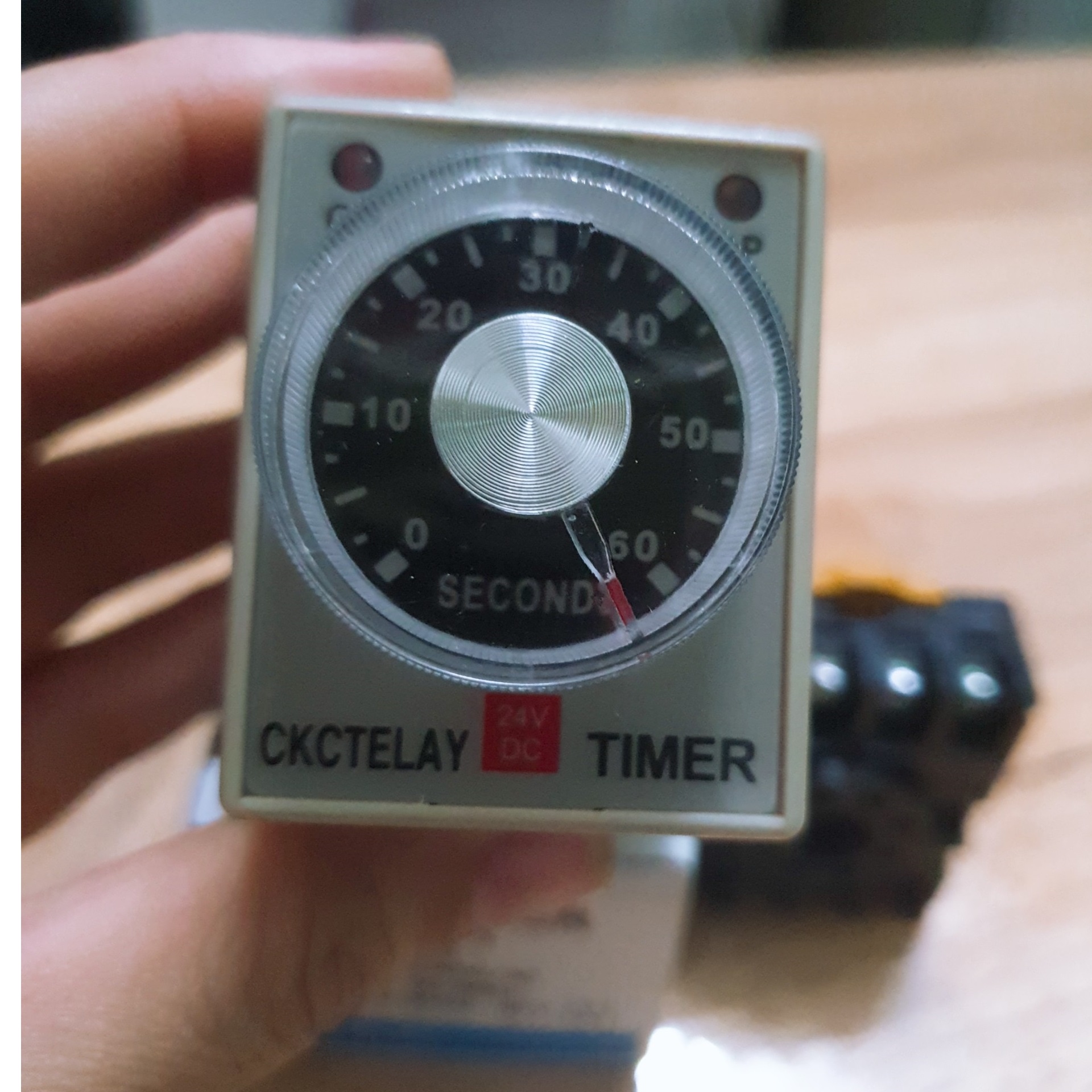 Timer cơ ah3-3 rơ le thời gian 8 chân tròn điện áp 24vdc