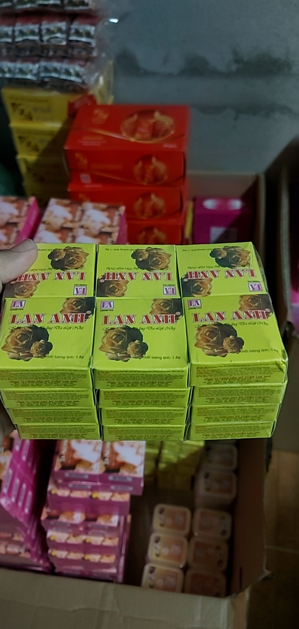Kem lột nhẹ lan anh nguyên lố 24 hộp x 3gr