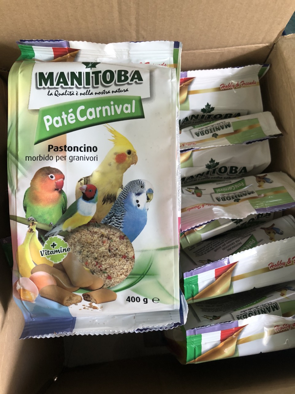 Cám trứng Pate Carnival cho vẹt, 7 màu, finch ... gói 400g