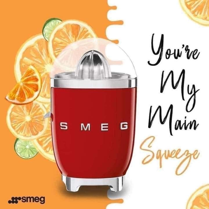 Máy vắt cam smeg đỏ