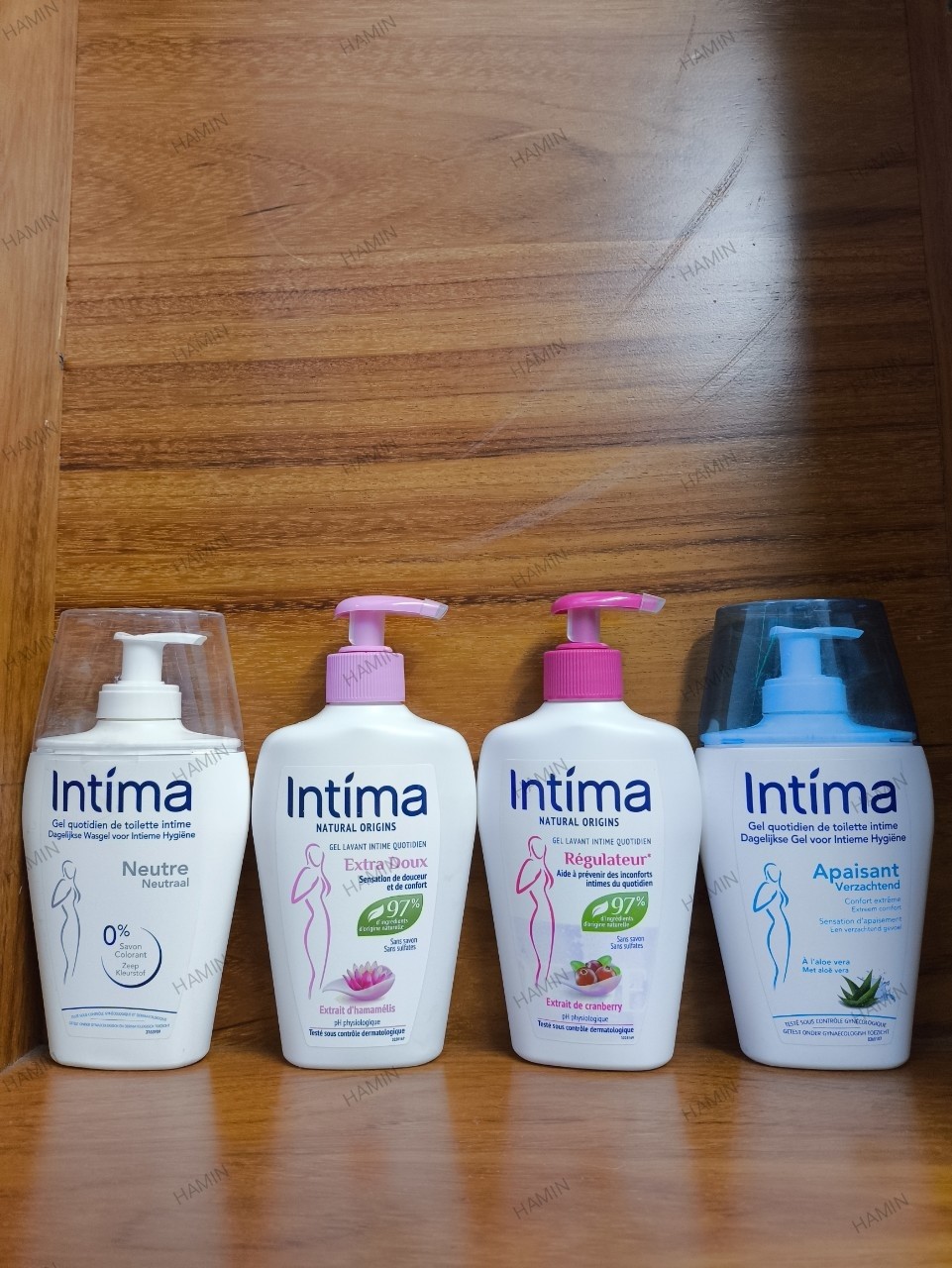 Dung dịch vệ sinh phụ nữ Intima 200ml màu hồng đỏ trắng xanh dương