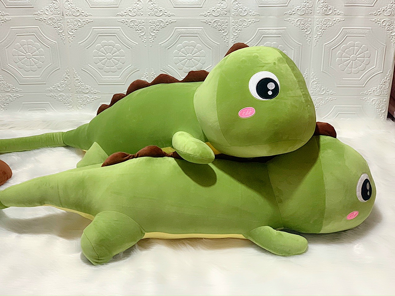 Gối ôm gấu bông khủng long mắt lồi cute vải nhung co dãn 4 chiều hàng cao cấp - gauxinh268