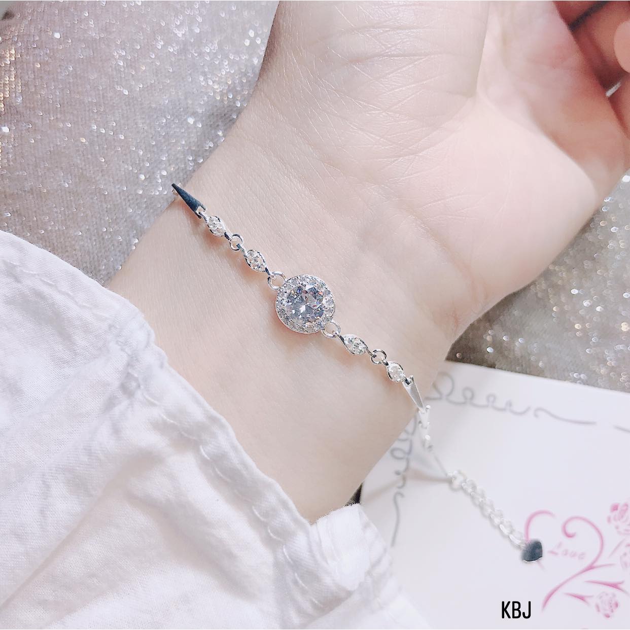 Lắc tay nữ, lắc tay nữ bạc ta sáng bóng, đá chủ 5ly