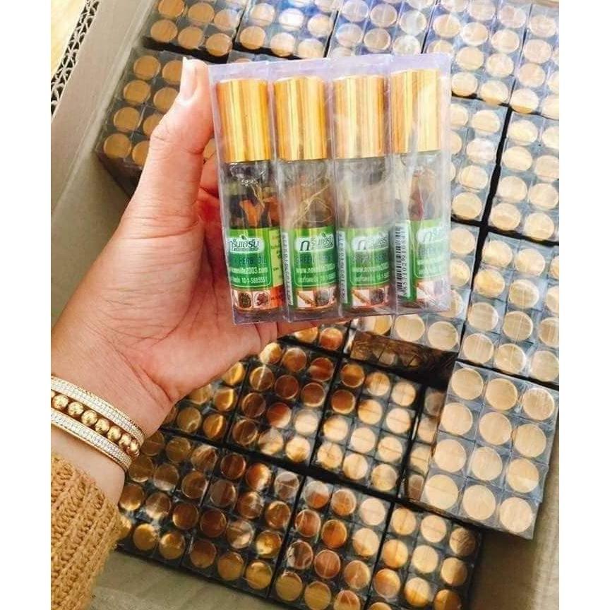 Dầu gió lăn thảo dược Thái Lan