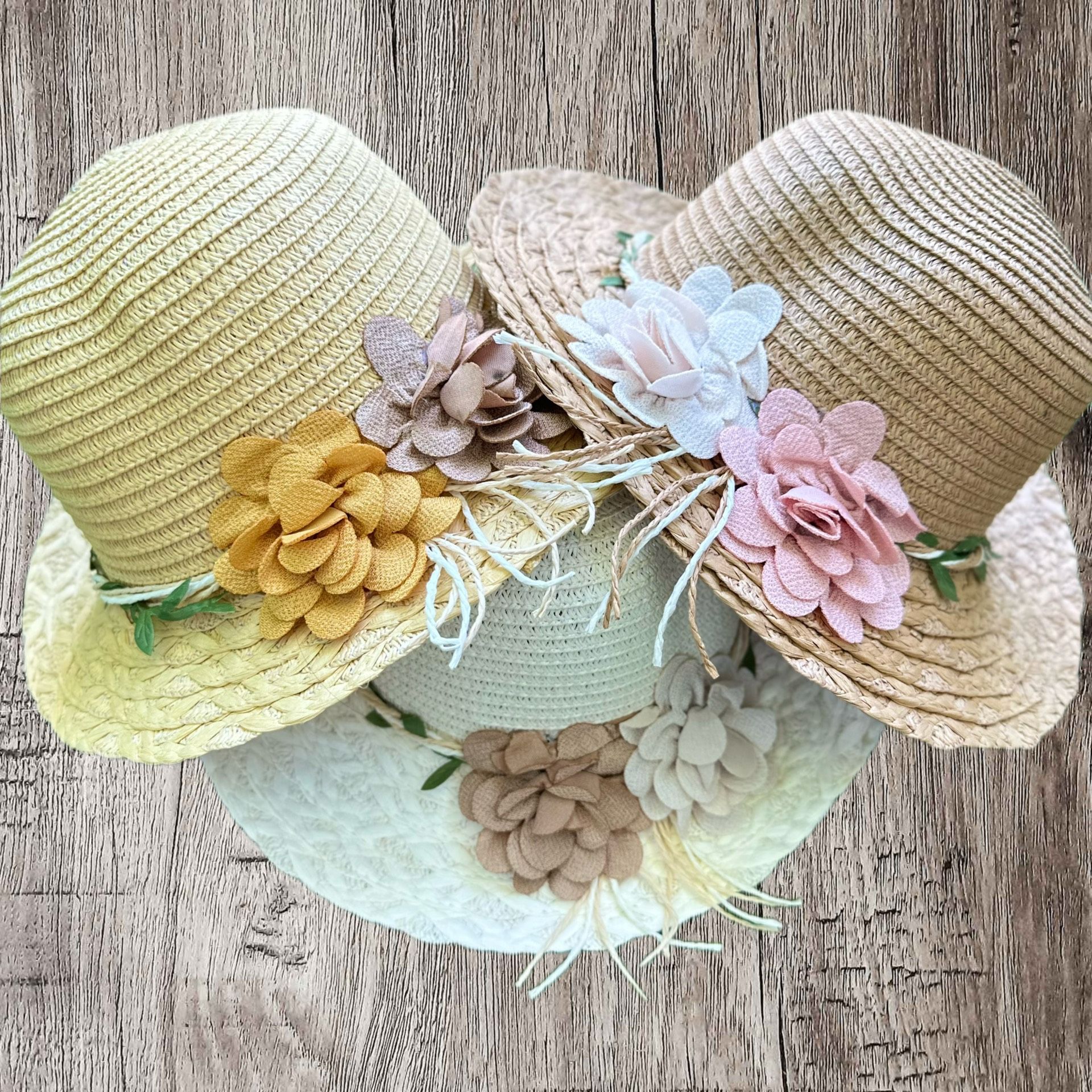 NÓN CỐI CHO BÉ 4_10 TUỔI_ ĐẸP _CHẤT_THỜI THƯỢNG_THIẾT KẾ TINH TẾ KẾT HỢP HÀI HÒA HỌA TIẾT HOA LÁ  ĐẸP MẮT_ SẢN PHẨM  TIÊU CHUẨN_GIÚP CHO BÉ THẬT XINH ĐẸP _DỄ THƯƠNG_ THỜI TRANG _MỚI